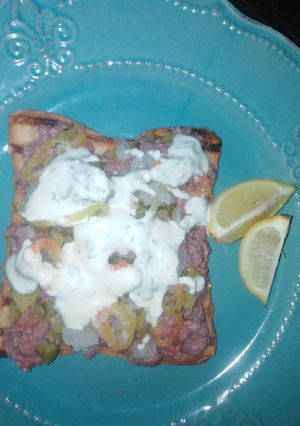Una foto de Crudo Individual sobre tostada