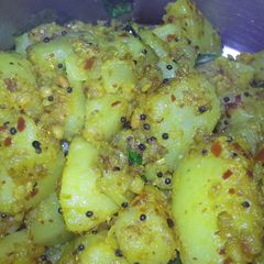 A picture of Aloo Coriander Fry.