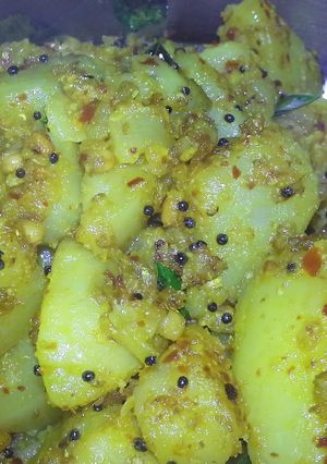 A picture of Aloo Coriander Fry.