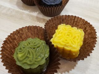 ❤💛🥮四色冰皮月餅🥮💚🖤