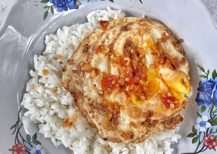 Cara termudah untuk Musim Gugur saat makan malamTelur Ceplok Pedas - Kecap Asin, Khas Pontianak