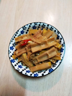 辣油燜筍 的食譜成品照片