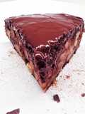 Torta cremosa alle pere cioccolato e nocciole