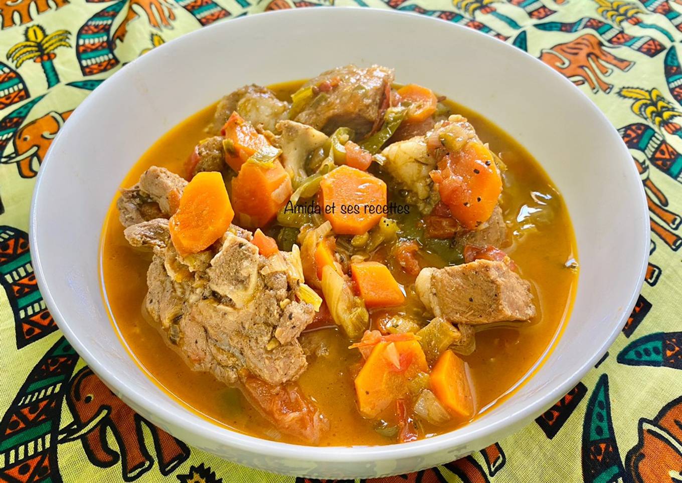 Bouillon de porc aux légumes
