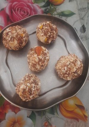 શ્રાવણ સ્પેશિયલ લાડુ રેસીપી મુખ્ય ફોટો