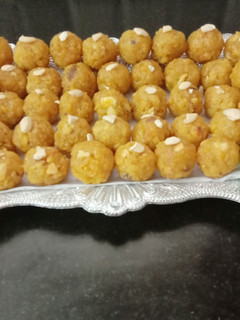 பூந்தி லட்டு (Boondhi laddu recipe in tamil) செய்முறை முக்கிய புகைப்படம்
