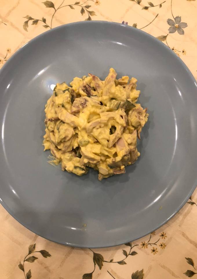 Салат с кальмарами