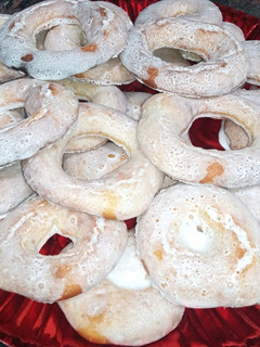Una foto de Rosquillas de anís al horno con glaseado