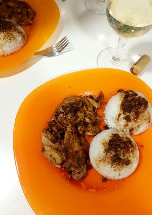 Una foto de Pollo a la cocacola