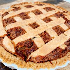 A picture of Kelly’s Pecan Pie.