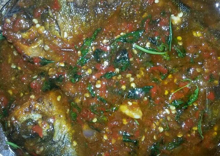 Ikan,bawal sambal kemangi saus tiram