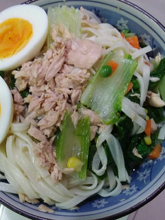 鮪魚拌麵(罐頭料理) 的食譜成品照片
