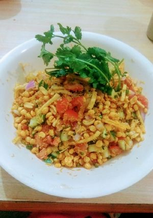 A picture of Chana Dal Bhel.