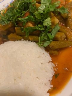 صورة لوصفة إيدام بامية بالدجاج 🍲🍲🍲