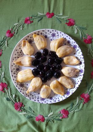 A picture of Black Plum Jackfruit Salad.