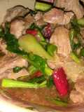 คะน้าหมูทอด