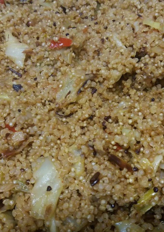 Una foto de Quinoa con verduras