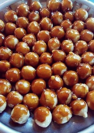 Hình của món Bánh nếp viên phủ caramel.