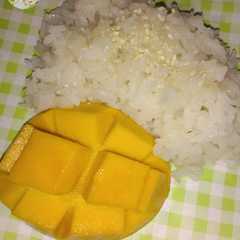 ข้าวเหนียวมูนมะม่วง (Thai Sweet Sticky Rice with Mango)-レシピのメイン写真