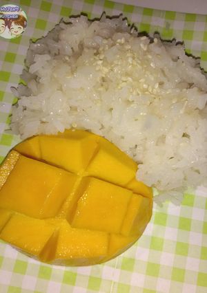 รูปของ ข้าวเหนียวมูนมะม่วง (Thai Sweet Sticky Rice with Mango)
