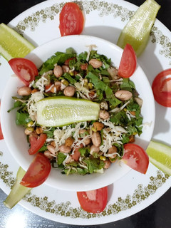 હેલ્થી ચીઝ સ્પ્રાઉટ સલાડ (Healthy Cheese Sprout Salad Recipe In Gujarati) રેસીપી મુખ્ય ફોટો
