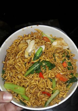 Foto resep Mie Goreng Hot ala iis