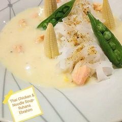 A picture of Thai Chicken Noodle Soup.