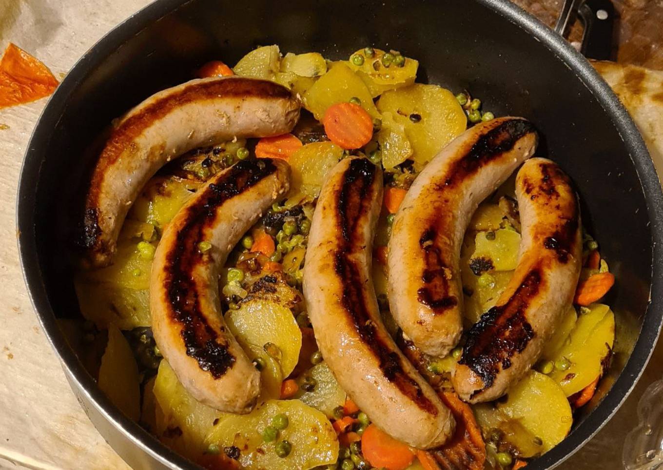 Fricassée de légumes et saucisses