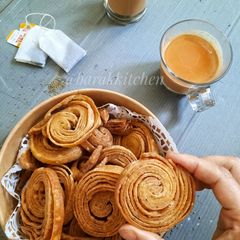 A picture of Pinwheel Mathri.
