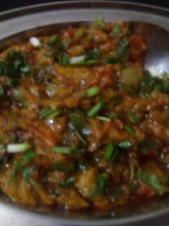 રીંગણ નો ઓળો કાઠિયાવાડી રીતે (Ringan Oro Kathiyawadi Style Recipe In Gujarati) રેસીપી મુખ્ય ફોટો