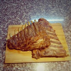 A picture of Oven-Grilled (baked) pork ribs.