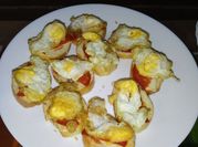 Una foto de codornices al horno