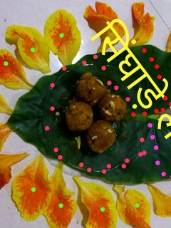 स्पेशल सिंघाड़े लड्डू (special singhare ladoo recipe in Hindi) रेसिपी मुख्य फोटो