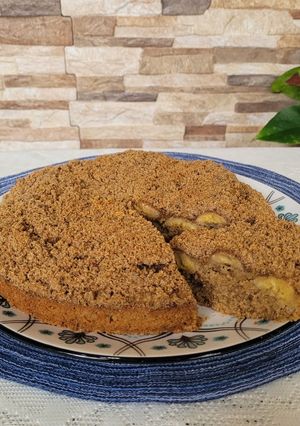 Una foto de Torta -cuca- de banana con crumble
