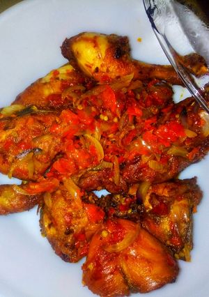 A picture of Peppered chicken.