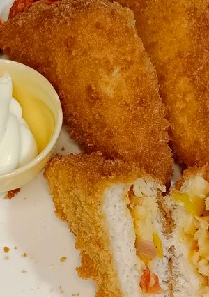 A picture of Crispy fried Mayo Chicken sandwiches 🥪.