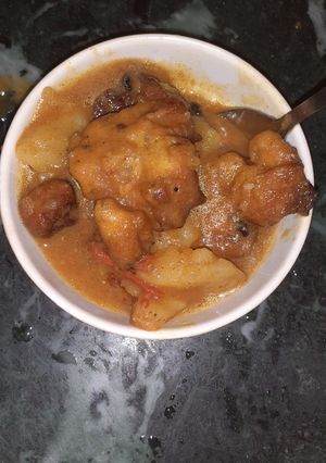 पकोड़ा करी (pakoda curry recipe in Hindi) रेसिपी मुख्य फोटो