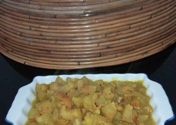 Bagaimana cara memasak Kikil Bumbu Kuning yang istimewa