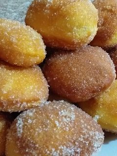 صورة لوصفة بينيي نتاع البحر les begnets