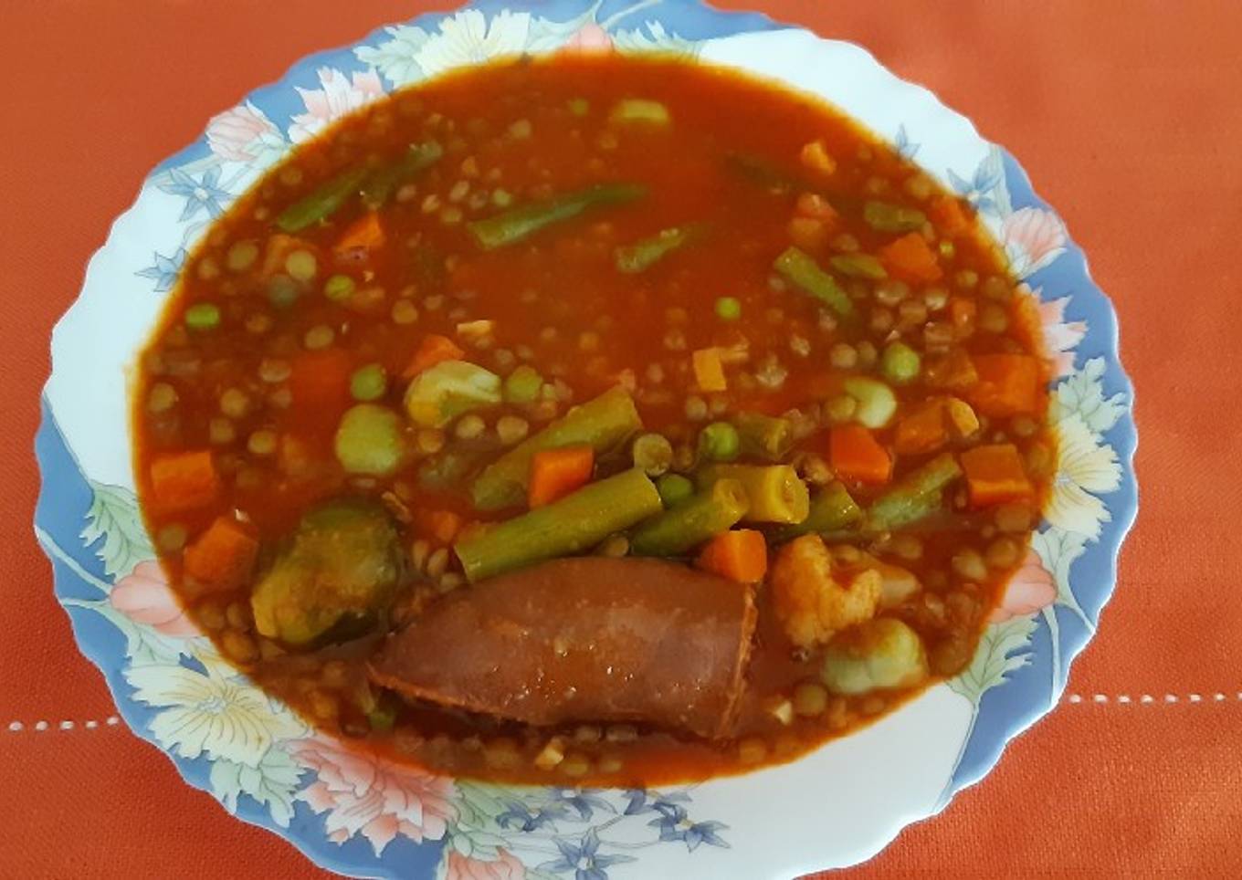 Lentejas con verduras y chorizo