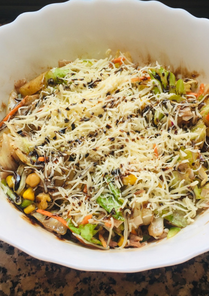Una foto de Ensalada con garbanzos