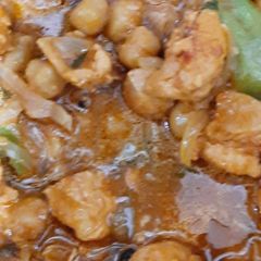 A picture of Murg cholay.
