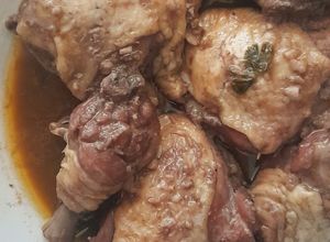 Foto de Frango com Vinho Tinto