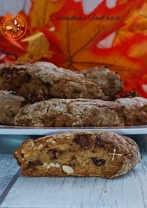 Foto di Cantucci alle castagne  con gocce di cioccolato e mandorle - Senza Glutine