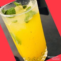 A picture of Whosayna’s Passion Mojito.