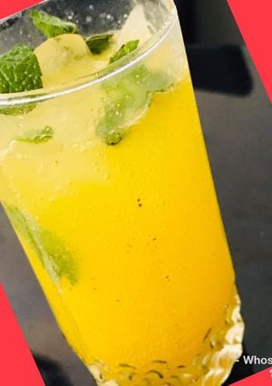 A picture of Whosayna’s Passion Mojito.