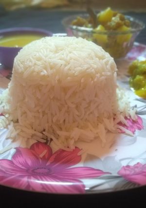 সাদা ভাত (sada bhat recipe in Bengali) রেসিপির প্রধান ছবি