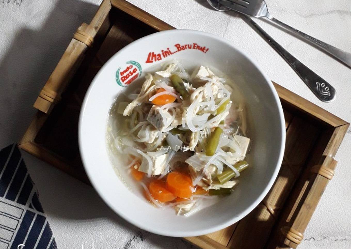 Sop ayam bihun sayuran