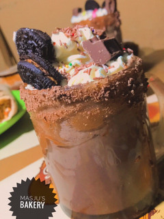 A picture of Oreo freak shake.