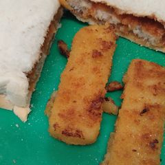 A picture of Gluten Free Fish Finger Sandwich.